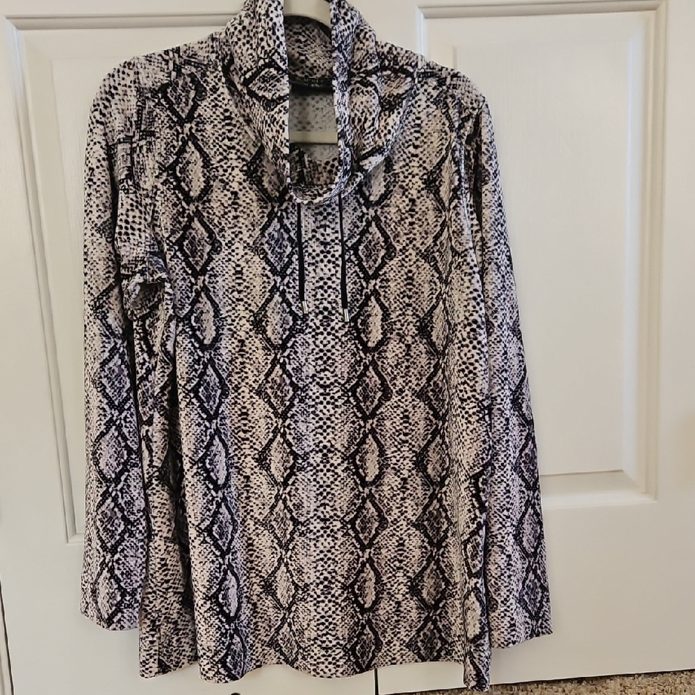 Susan Graver Weekend Snakeskin Patterned Long Sleeve Tunic